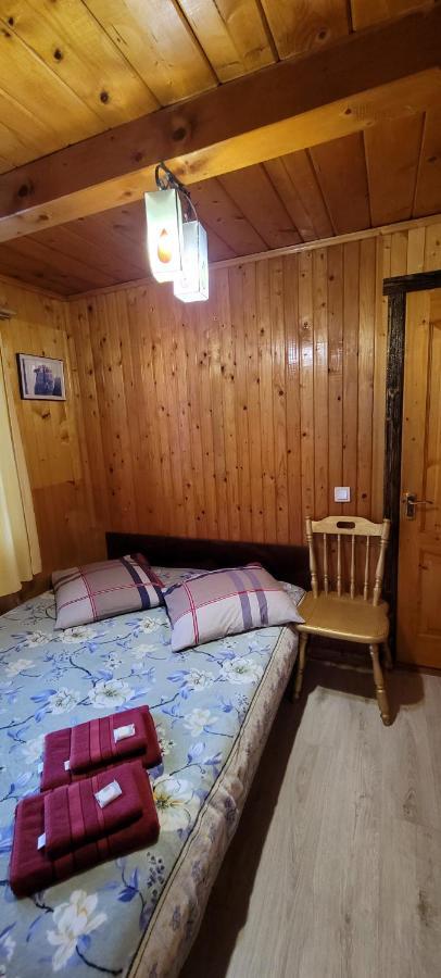 Villa Kotiedzh U Mariny Jaremče Esterno foto