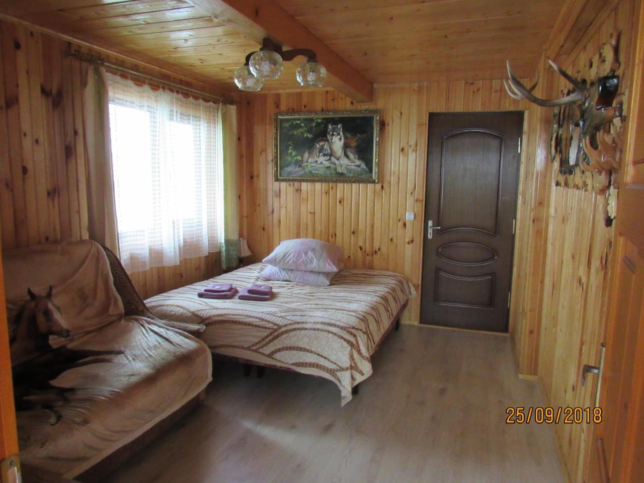 Villa Kotiedzh U Mariny Jaremče Esterno foto