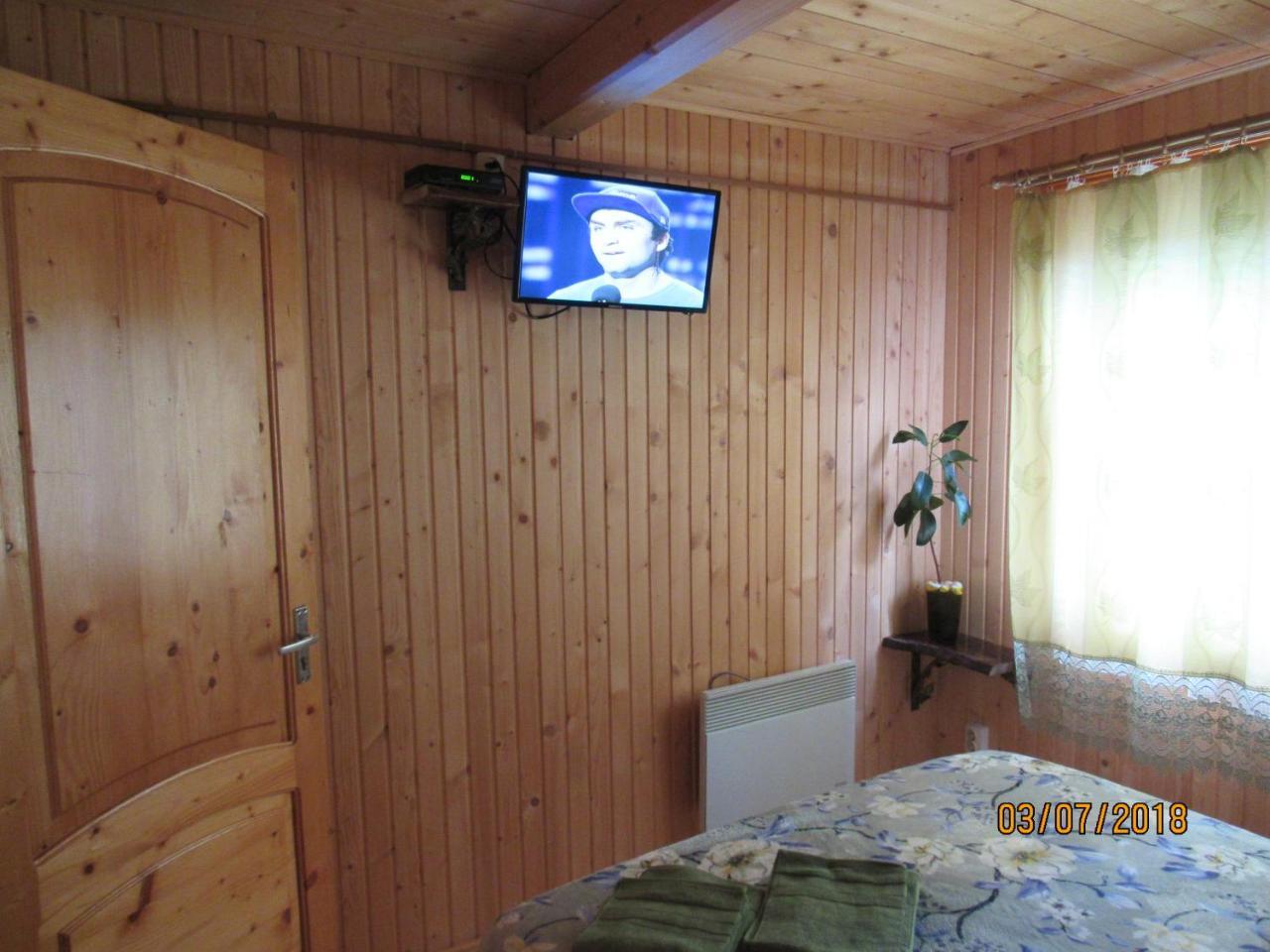 Villa Kotiedzh U Mariny Jaremče Esterno foto